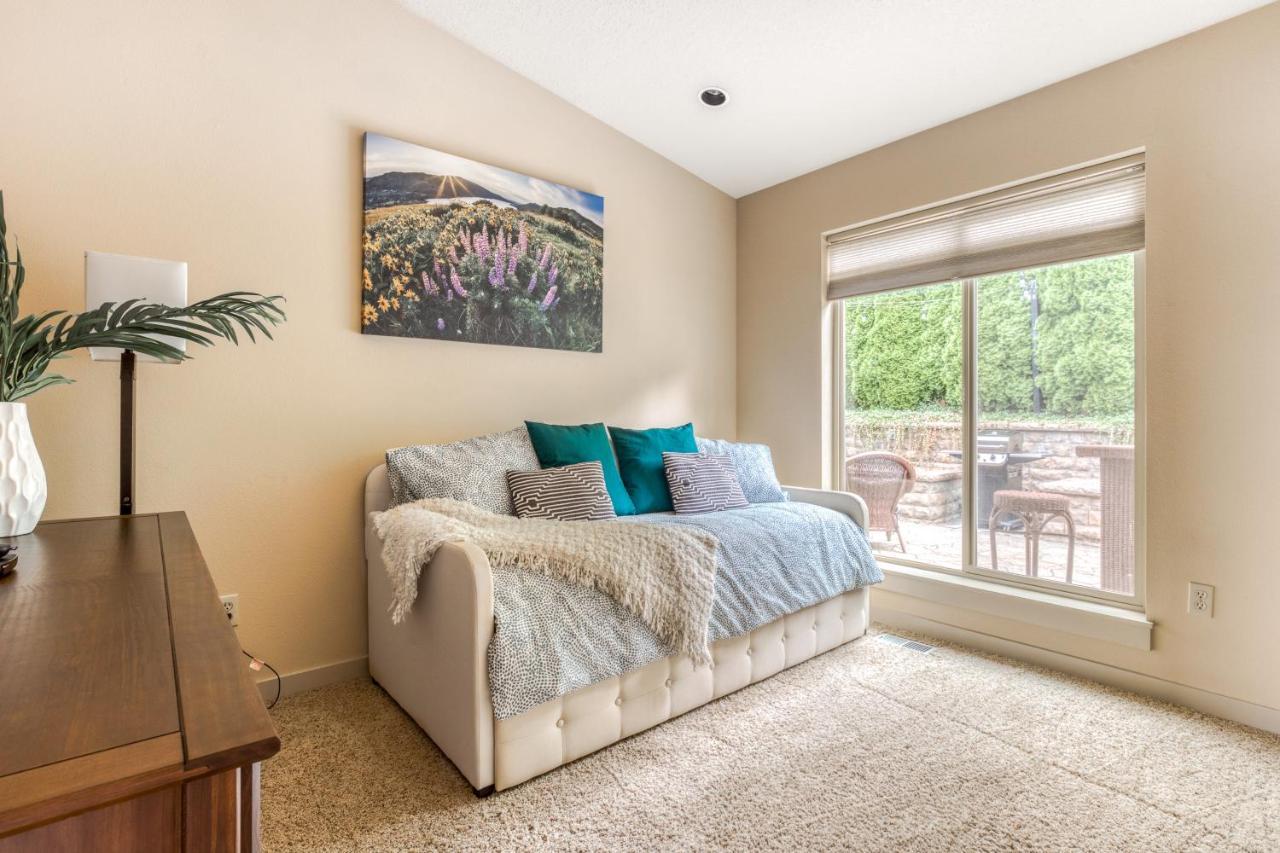Mt Adams River View House Hood River Esterno foto